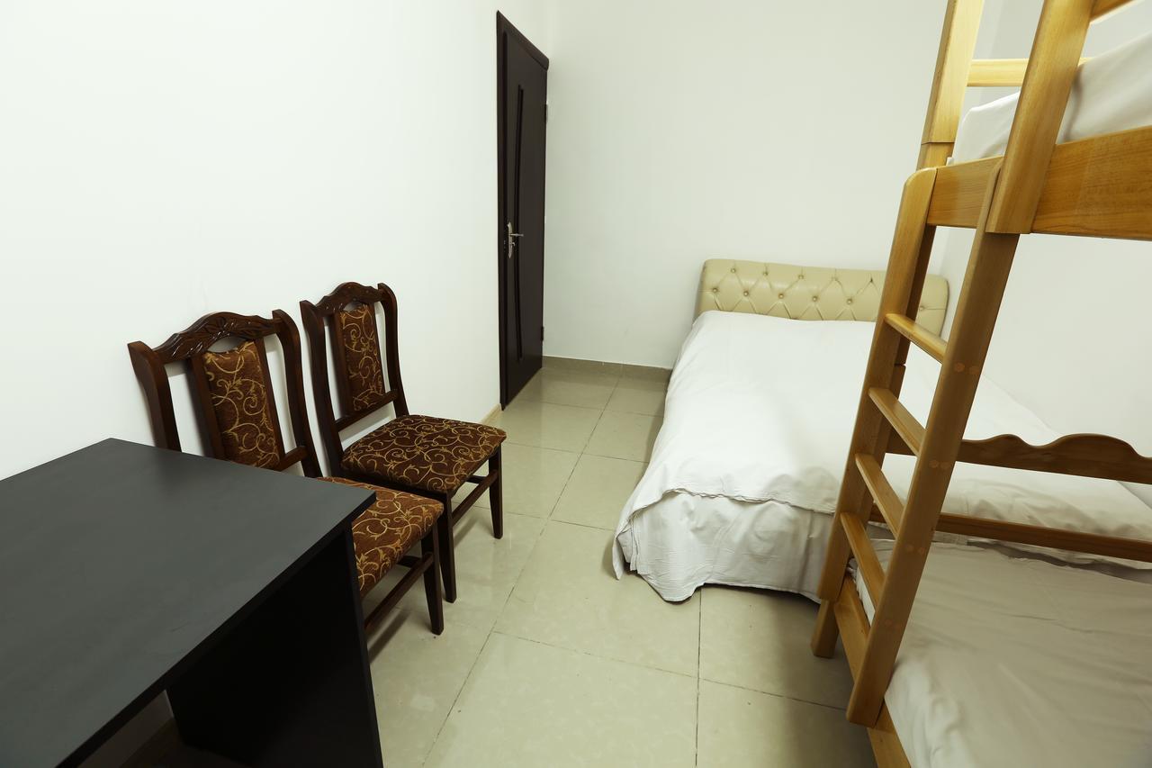 יירבאן Byron Hostel מראה חיצוני תמונה