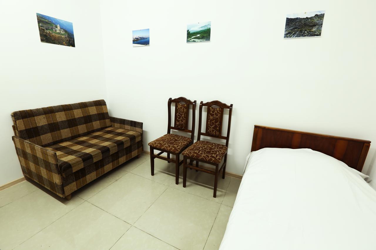 יירבאן Byron Hostel מראה חיצוני תמונה