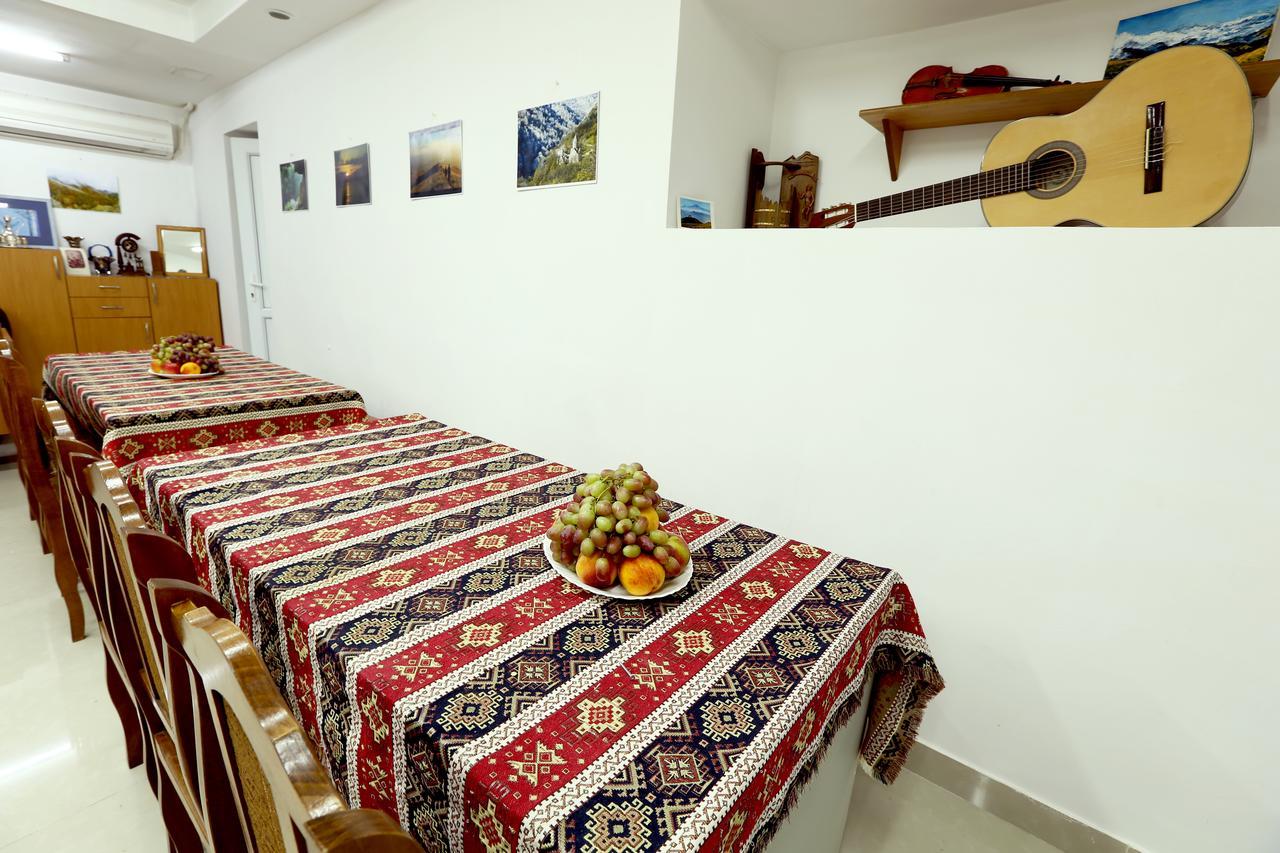 יירבאן Byron Hostel מראה חיצוני תמונה