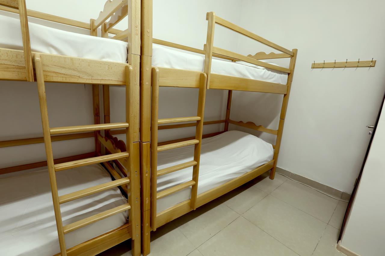 יירבאן Byron Hostel מראה חיצוני תמונה