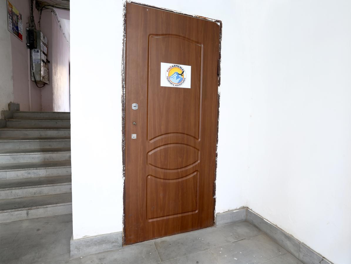 יירבאן Byron Hostel מראה חיצוני תמונה